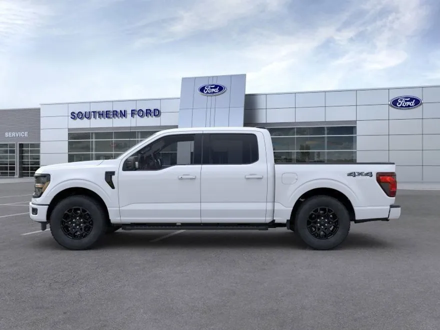2025 Ford F-150 XLT photo 1