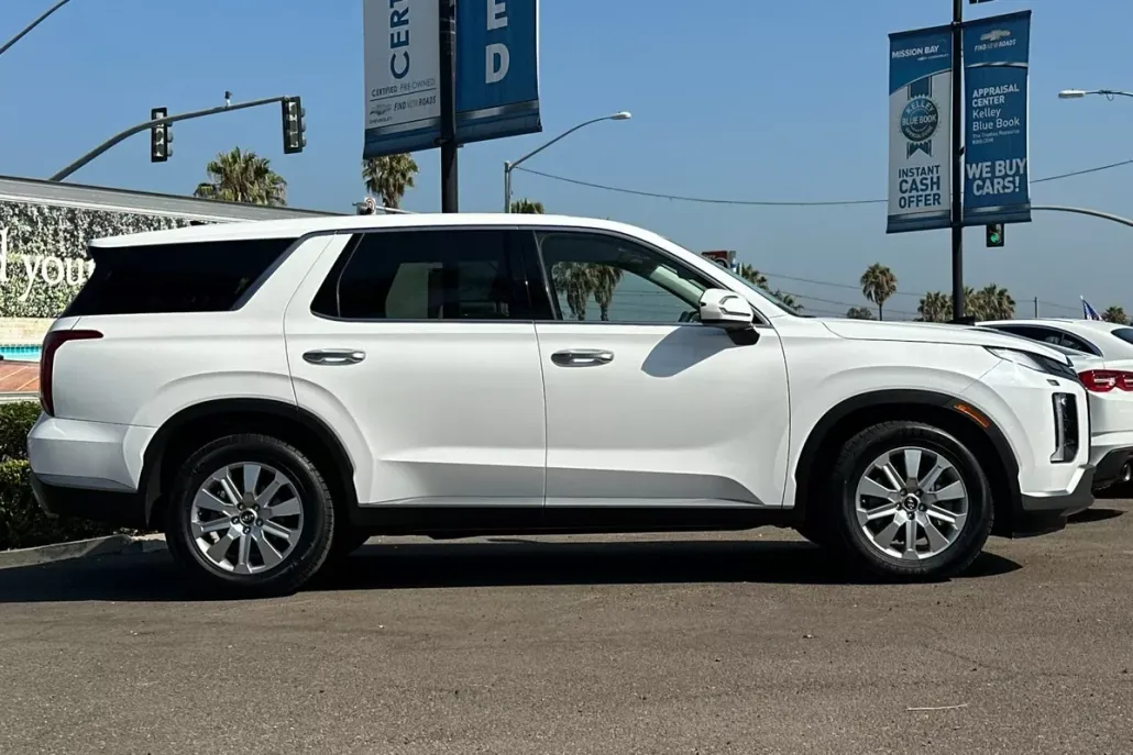 2023 Hyundai Palisade SE photo 1