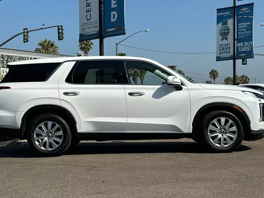 2023 Hyundai Palisade SE photo 1