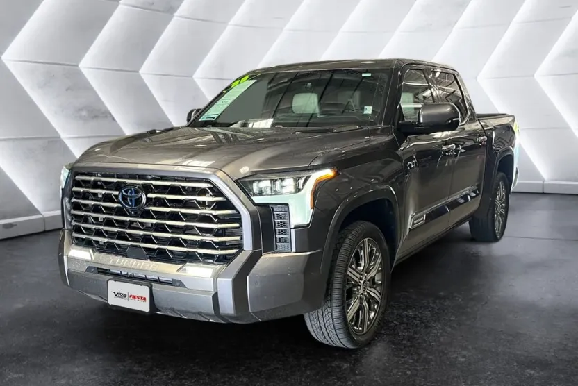 2023 Toyota Tundra CapStone photo 1