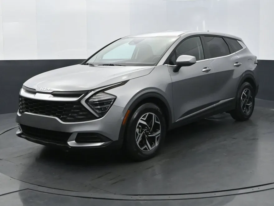 2024 Kia Sportage LX photo 1