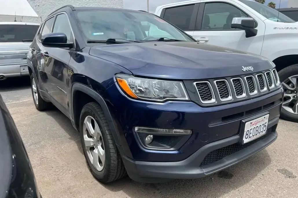 2018 Jeep Compass Latitude photo 1