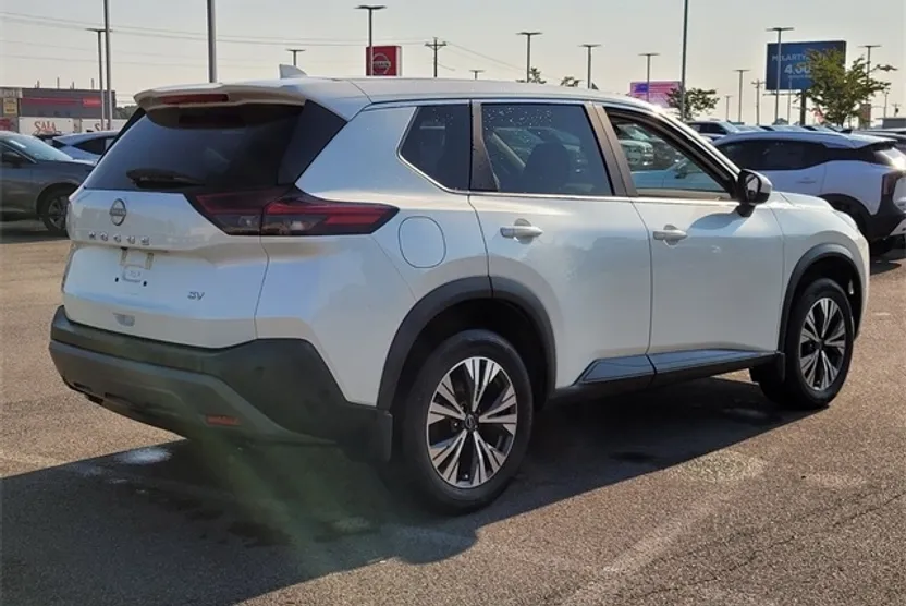 2023 Nissan Rogue SV photo 1