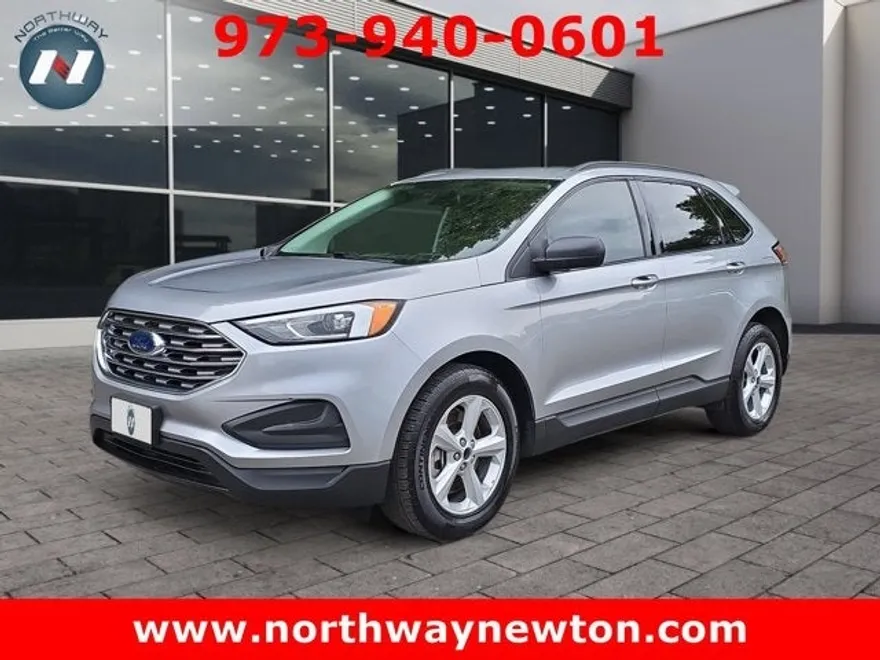 2021 Ford Edge SE photo 1
