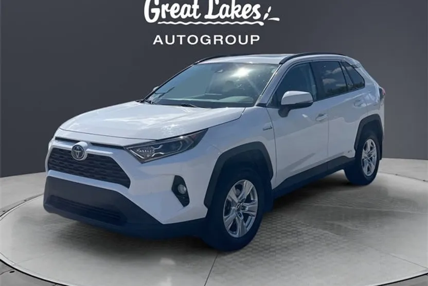 2021 Toyota RAV4 Hybrid XLE photo 1