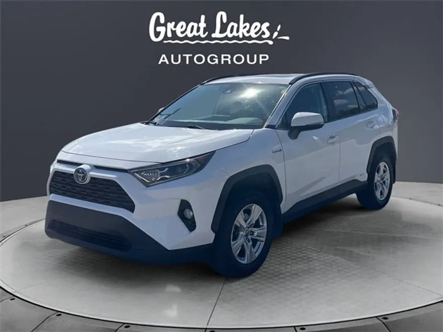 2021 Toyota RAV4 Hybrid XLE photo 1