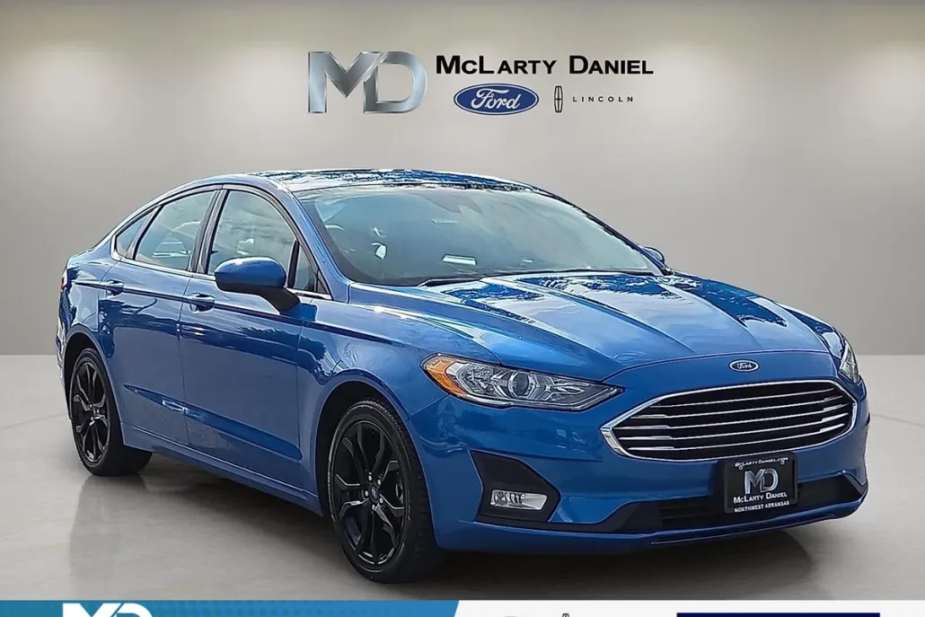 2019 Ford Fusion SE photo 1