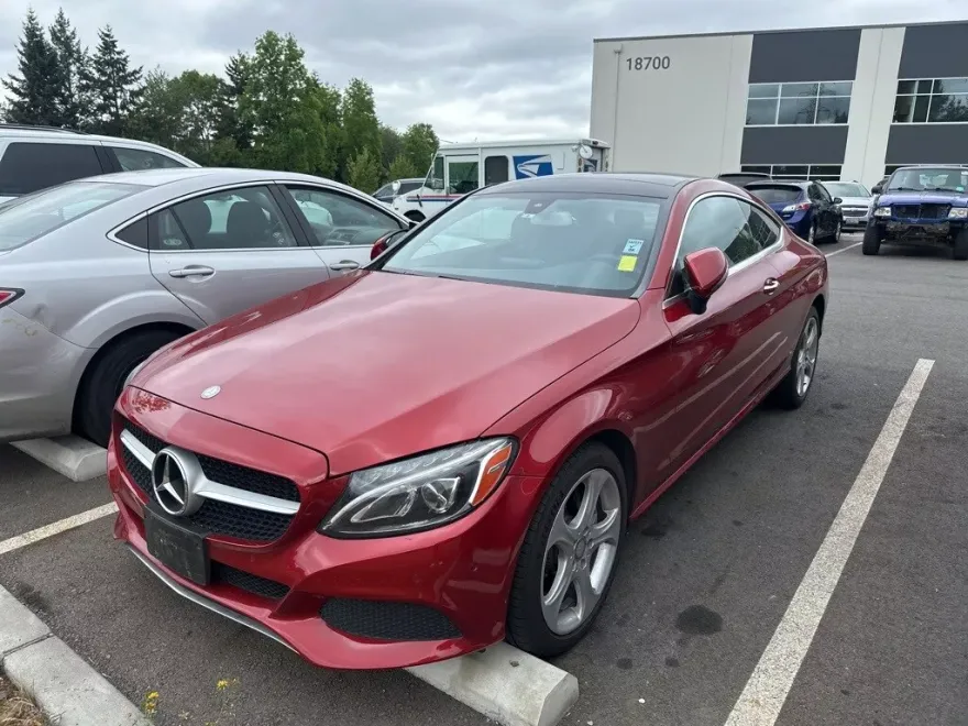 2017 Mercedes Benz C 300 4MATIC Coupe photo 1