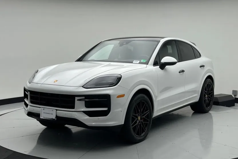 2024 Porsche Cayenne S Coupe photo 1