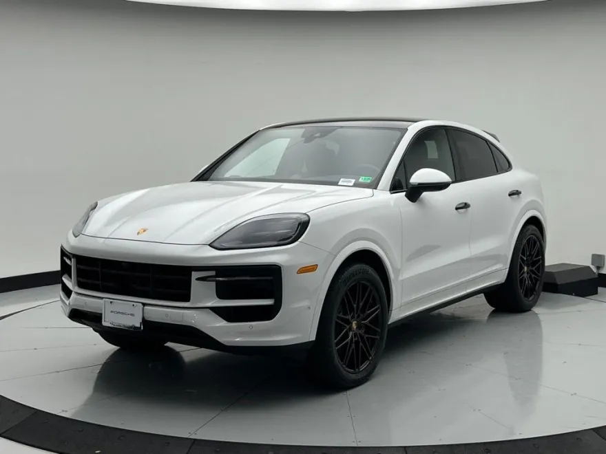 2024 Porsche Cayenne S Coupe photo 1