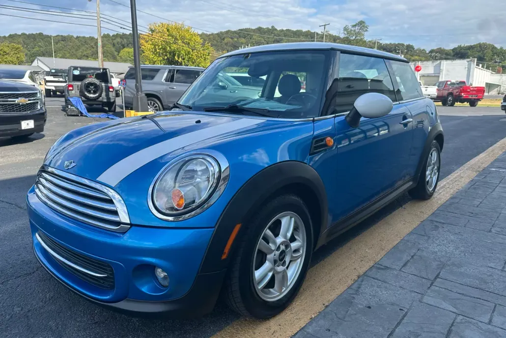 2012 Mini Cooper 2 Door photo 1