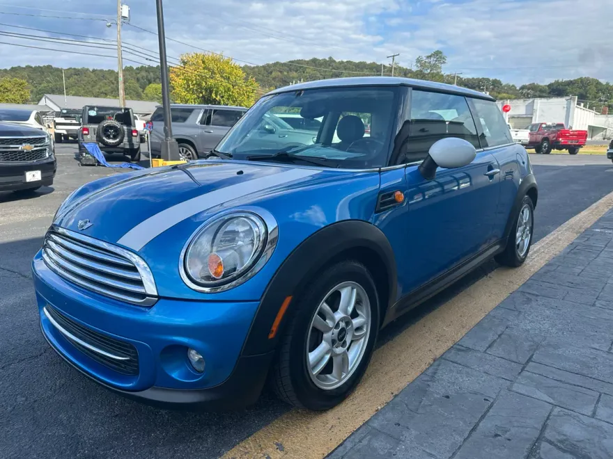 2012 Mini Cooper 2 Door photo 1
