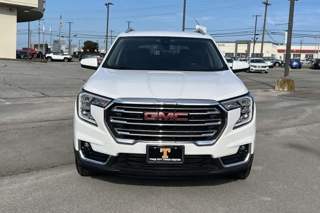 2024 Gmc Terrain SLT photo 1