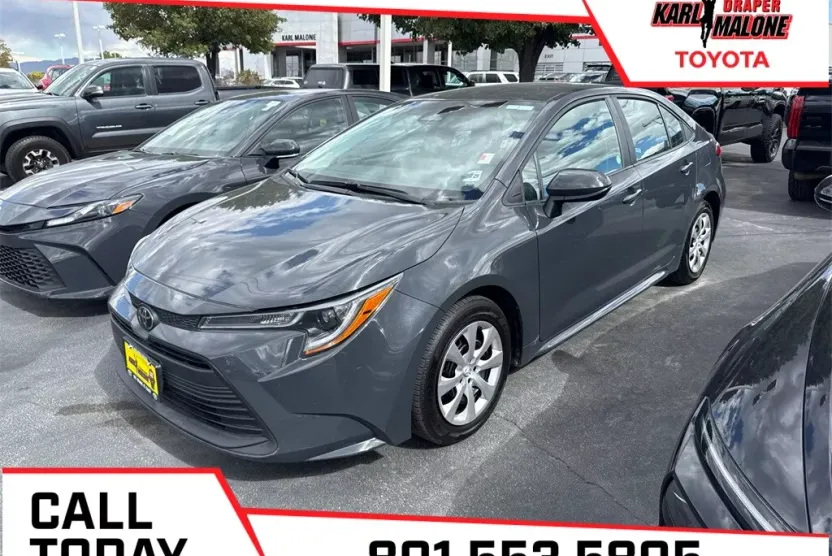 2024 Toyota Corolla LE photo 1