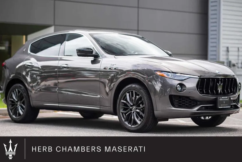 2024 Maserati Levante GT photo 1