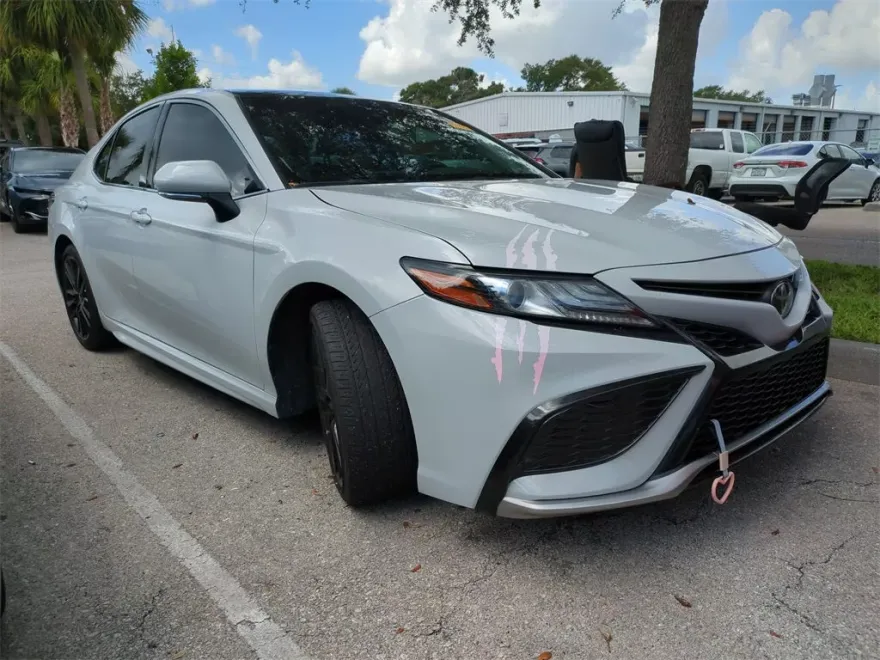 2023 Toyota Camry XSE photo 1