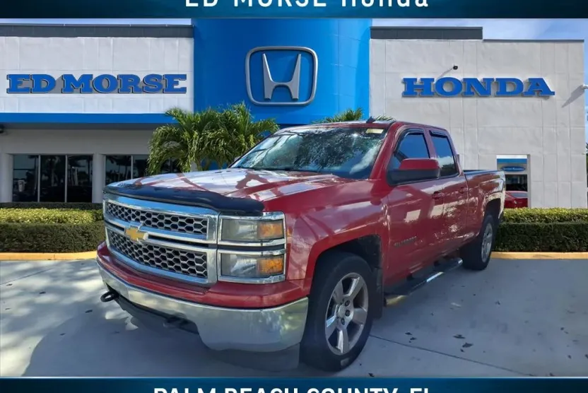 2014 Chevrolet Silverado LT photo 1
