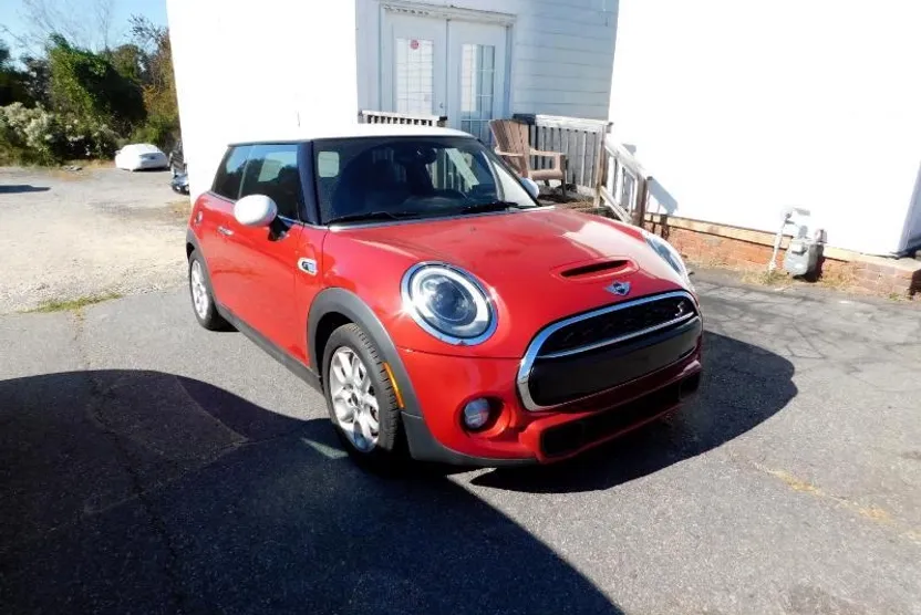 2015 Mini Cooper Hardtop S photo 1
