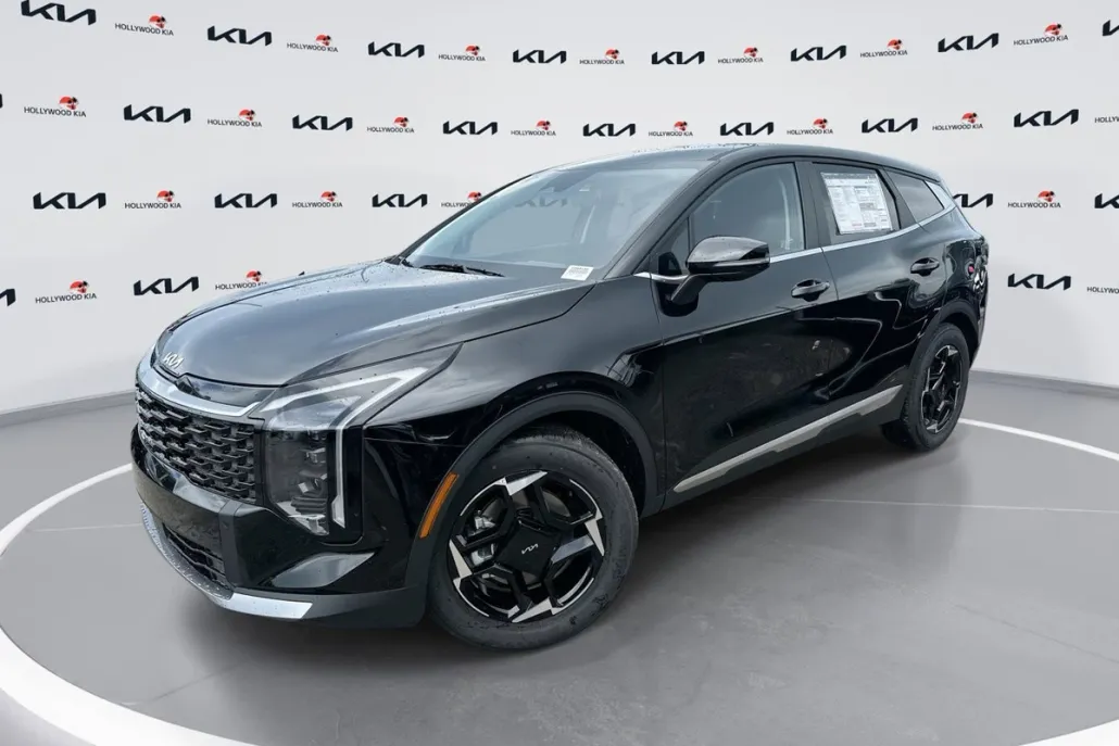 2026 Kia Sportage EX photo 1