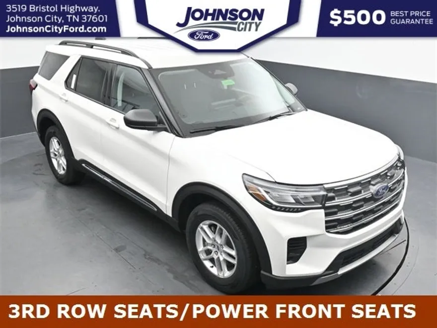 2025 Ford Explorer photo 1