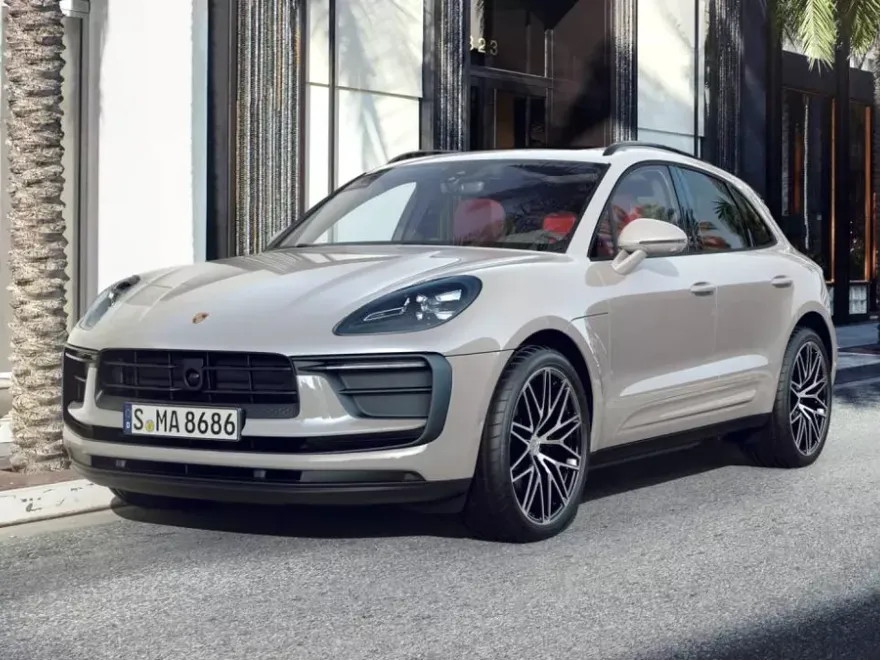 2025 Porsche Macan T photo 1