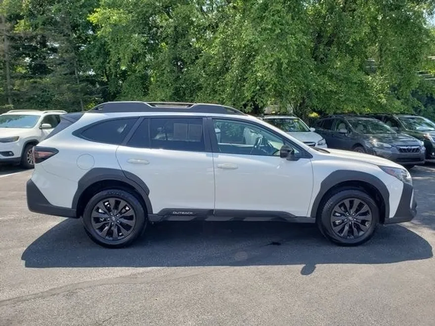 2024 Subaru Outback Onyx Edition photo 1