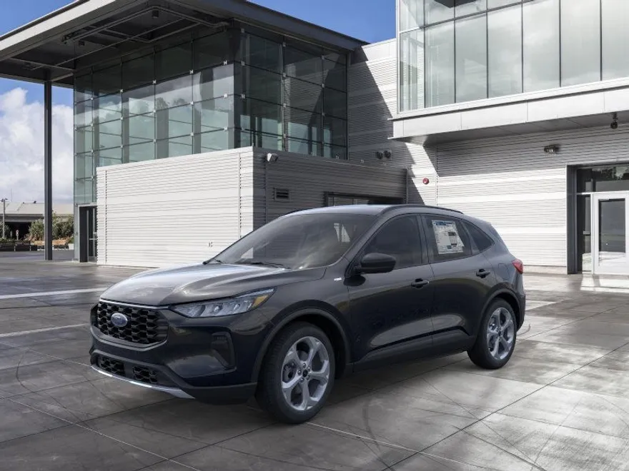 2025 Ford Escape ST-Line photo 1