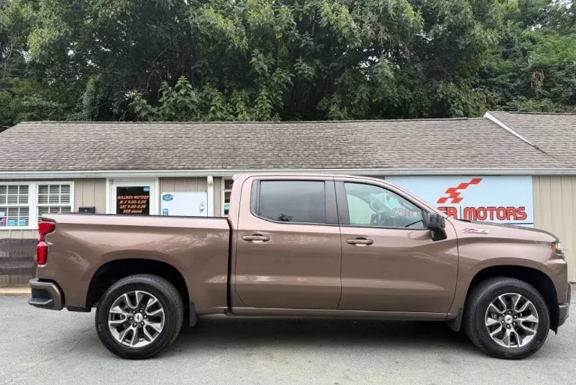 2019 Chevrolet Silverado 1500 RST photo 1