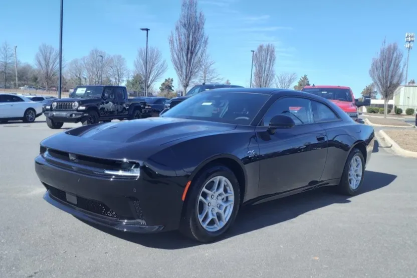 2025 Dodge Charger R/T photo 1