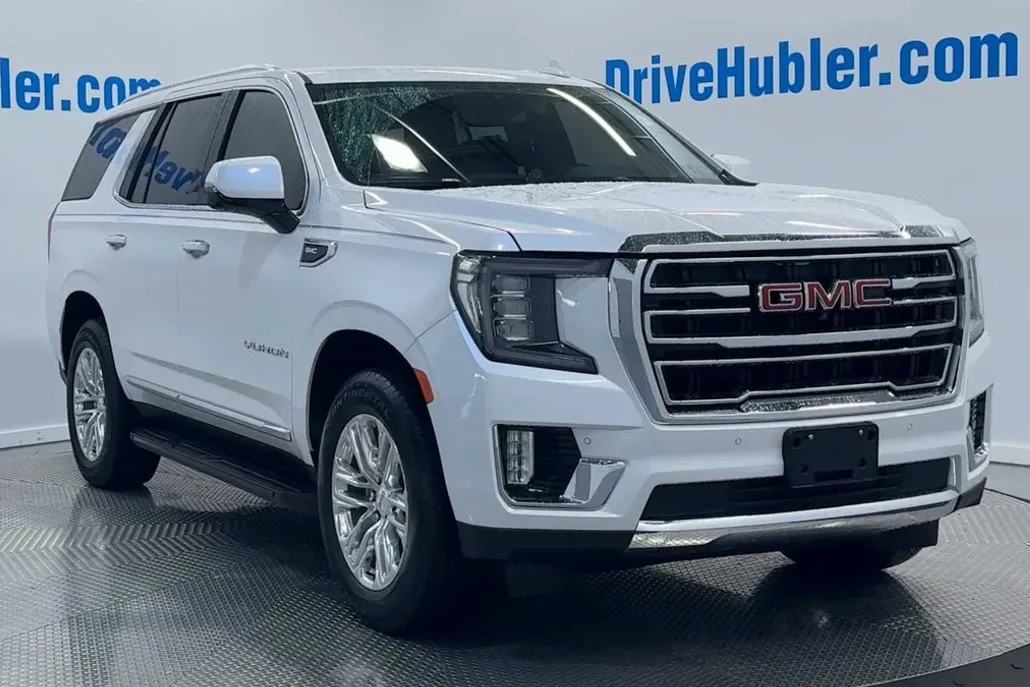 2024 Gmc Yukon SLT photo 1