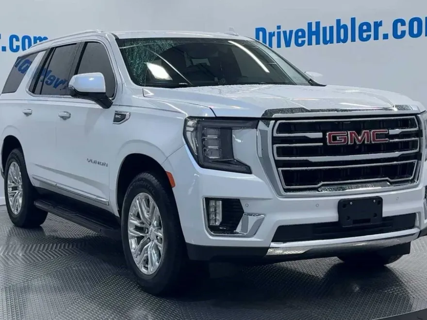 2024 Gmc Yukon SLT photo 1