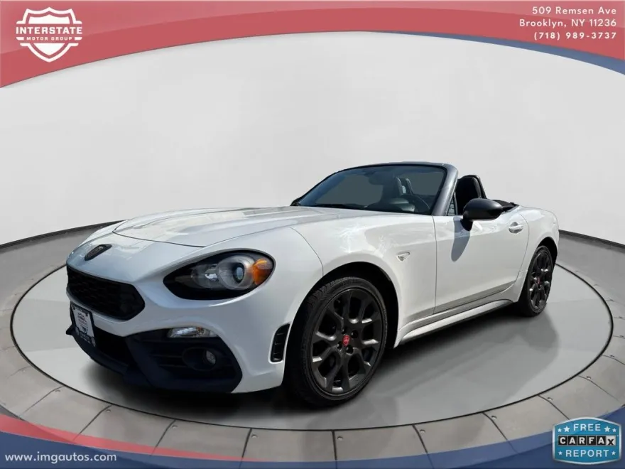 2017 Fiat 124 Spider Abarth photo 1