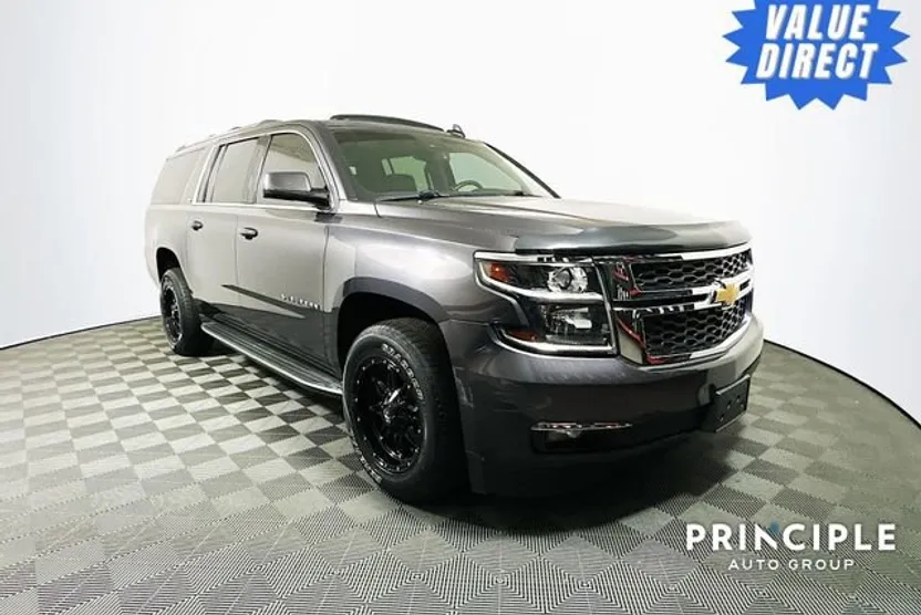 2015 Chevrolet Suburban 1500 LT photo 1