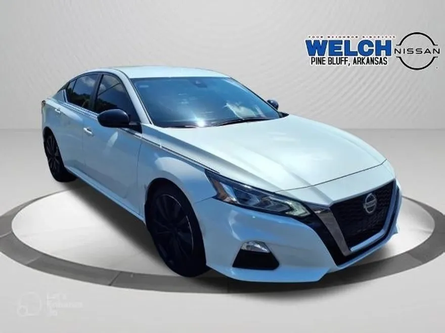 2020 Nissan Altima 2.5 SR photo 1