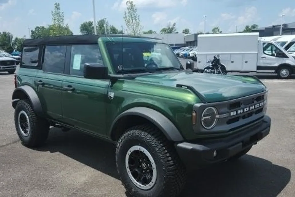 2024 Ford Bronco Big Bend photo 1