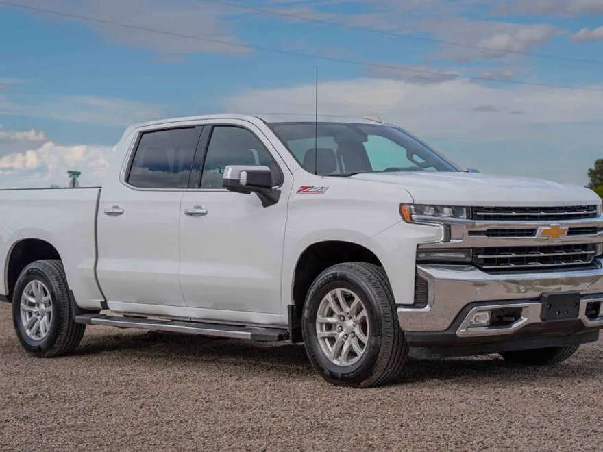 2022 Chevrolet Silverado 1500 LTZ photo 1