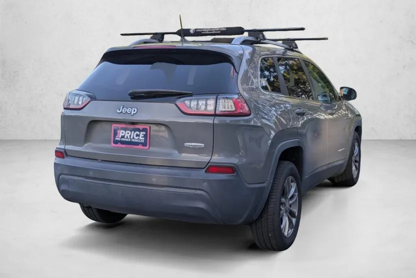 2019 Jeep Cherokee Latitude photo 1