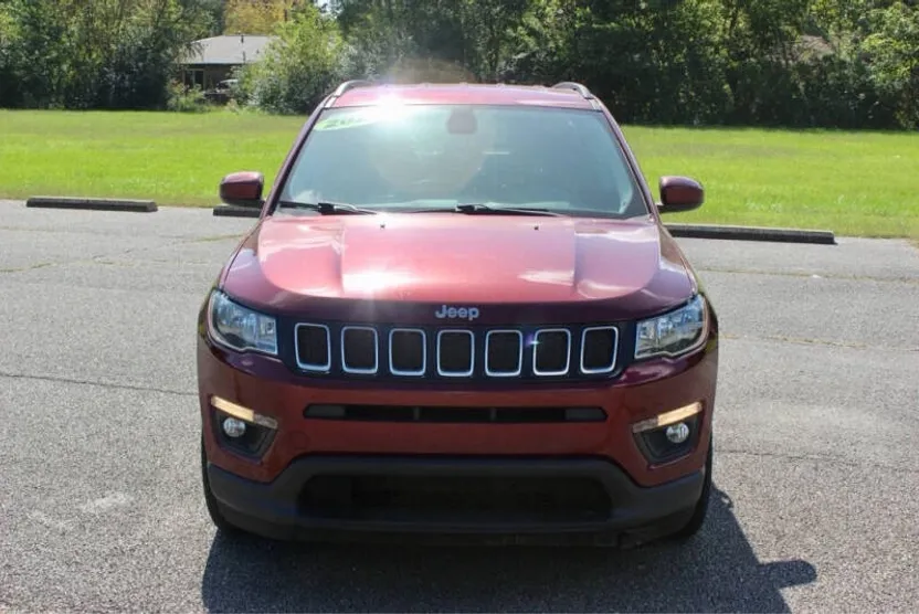 2021 Jeep Compass Latitude photo 1