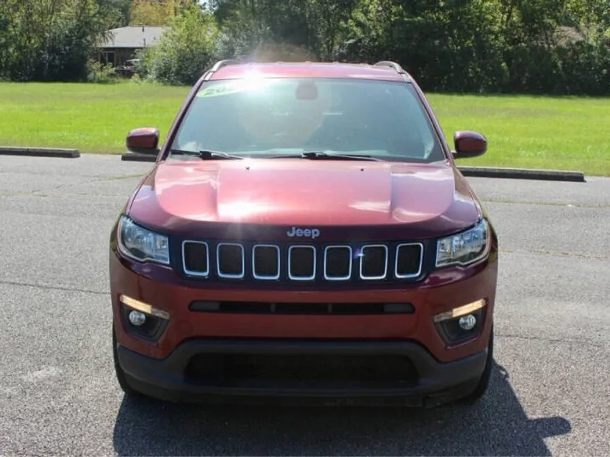 2021 Jeep Compass Latitude photo 1
