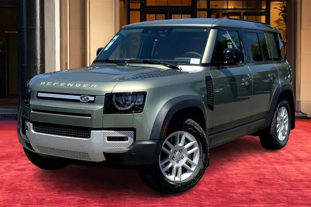 2025 Land Rover Defender 110 S photo 1