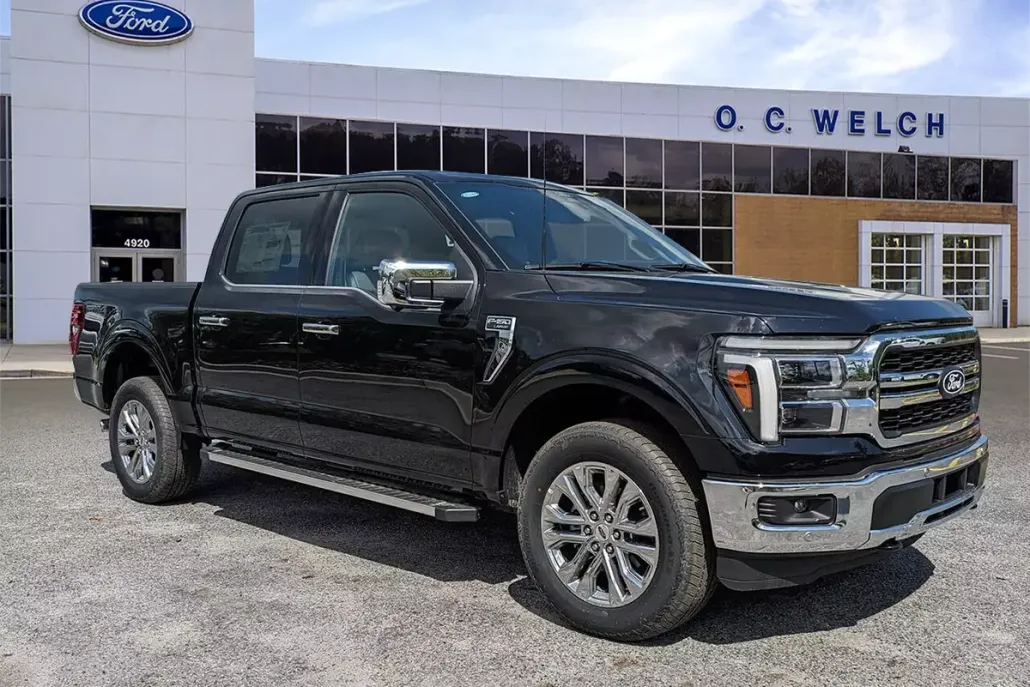2025 Ford F-150 Lariat photo 1