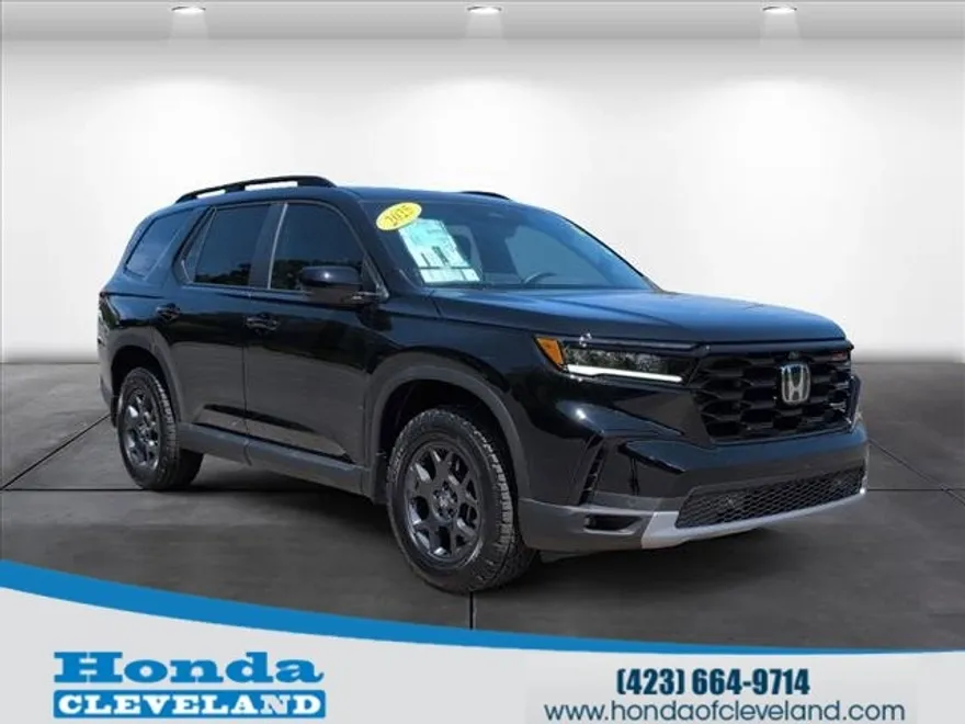 2025 Honda Pilot TrailSport photo 1