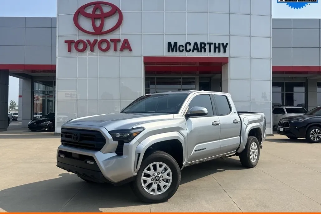 2024 Toyota Tacoma SR5 photo 1