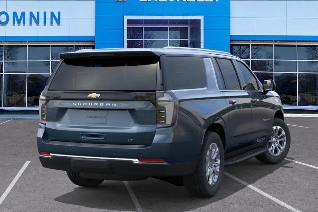 2026 Chevrolet Suburban LT photo 1