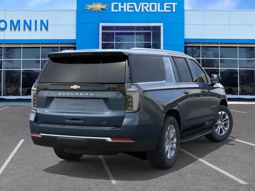 2026 Chevrolet Suburban LT photo 1
