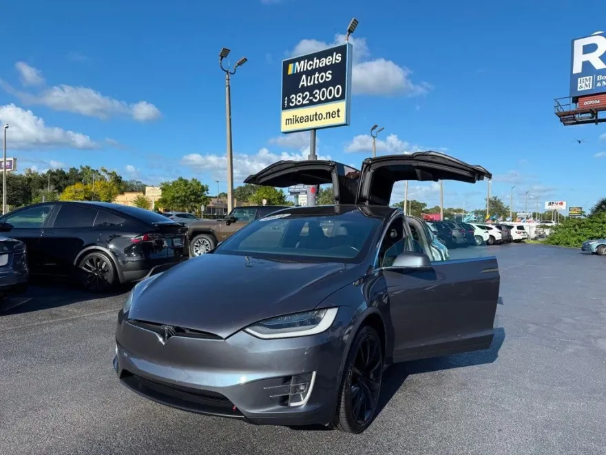 2021 Tesla Model X Long Range photo 1
