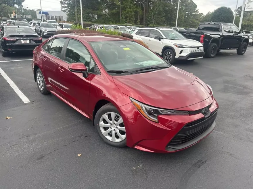 2026 Toyota Corolla LE photo 1