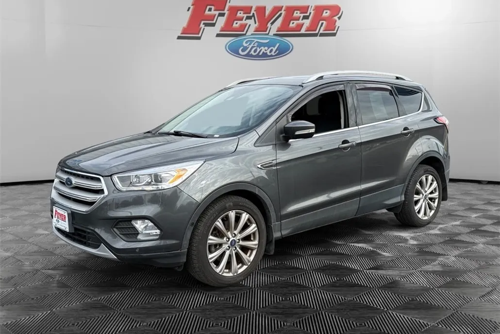 2018 Ford Escape Titanium photo 1