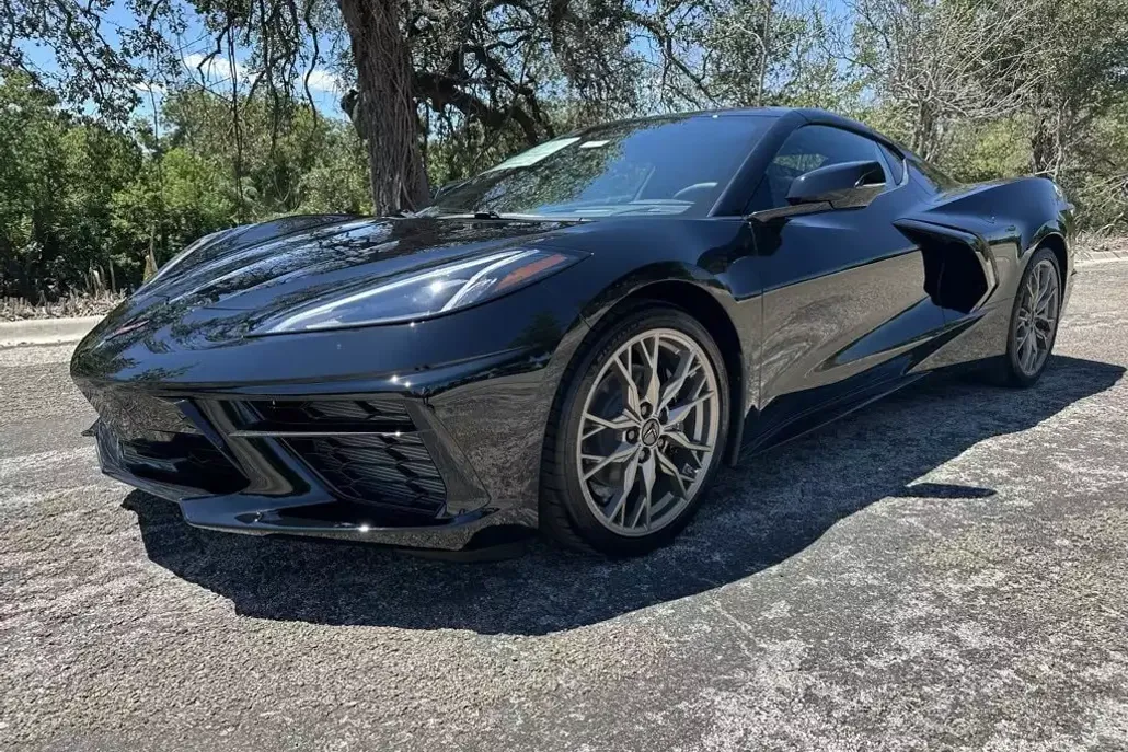 2026 Chevrolet Corvette Stingray 3LT photo 1