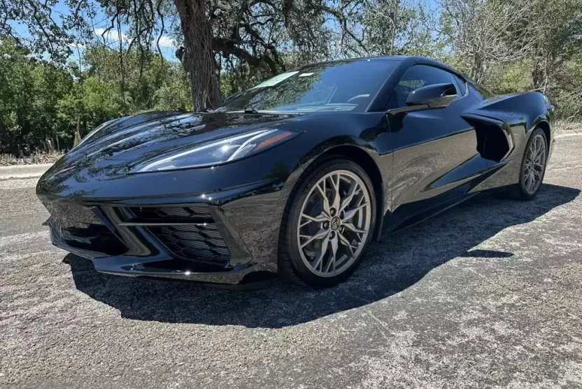 2026 Chevrolet Corvette Stingray 3LT photo 1